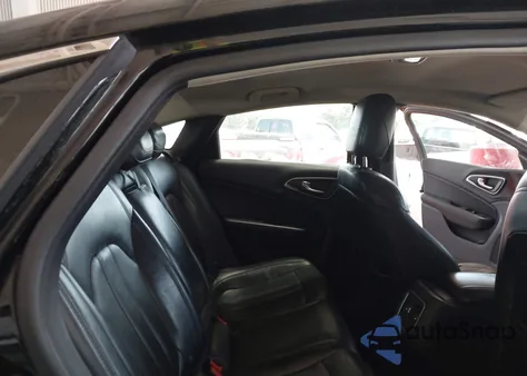 2015 Chrysler 200 C from USA, damaged, VIN 1C3CCCCB7FN608195